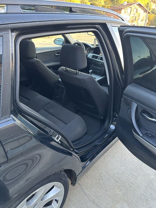 Продавам бмв Е91 320 дизел 163