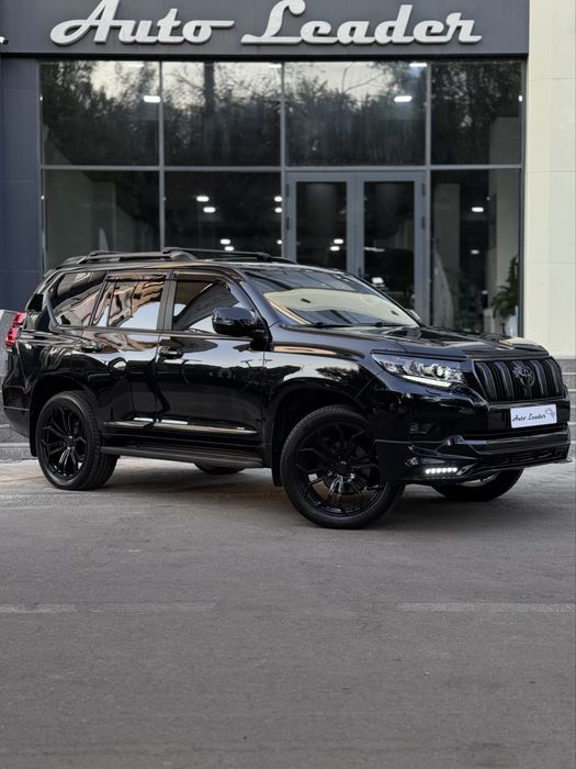 TOYOTA PRADO 150 70th Anniversary