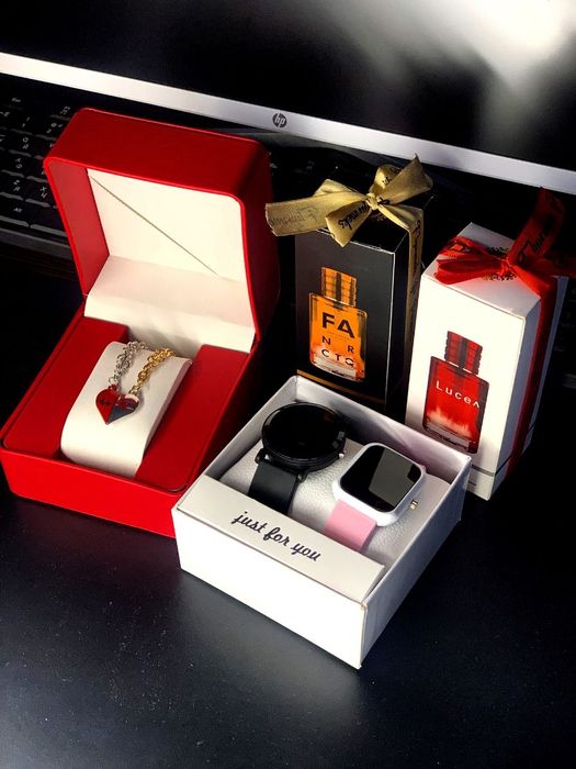 5 tasi birda toplam soat braslet atir