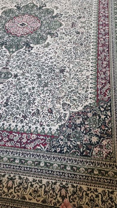 Гилам   сотилади