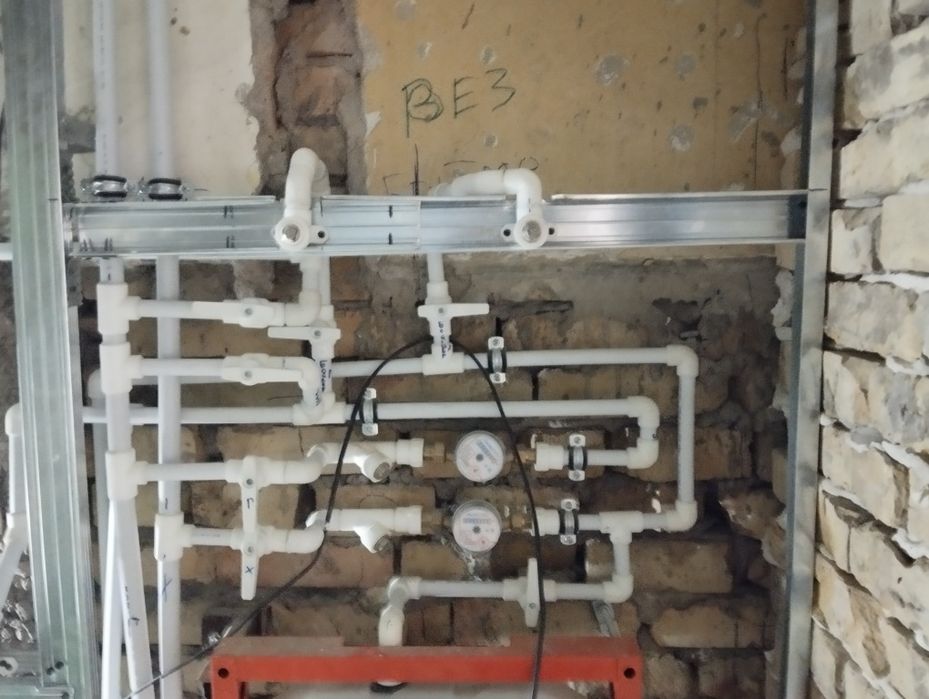 Сантехник Максим,монтаж сантехники на участках и новостройках