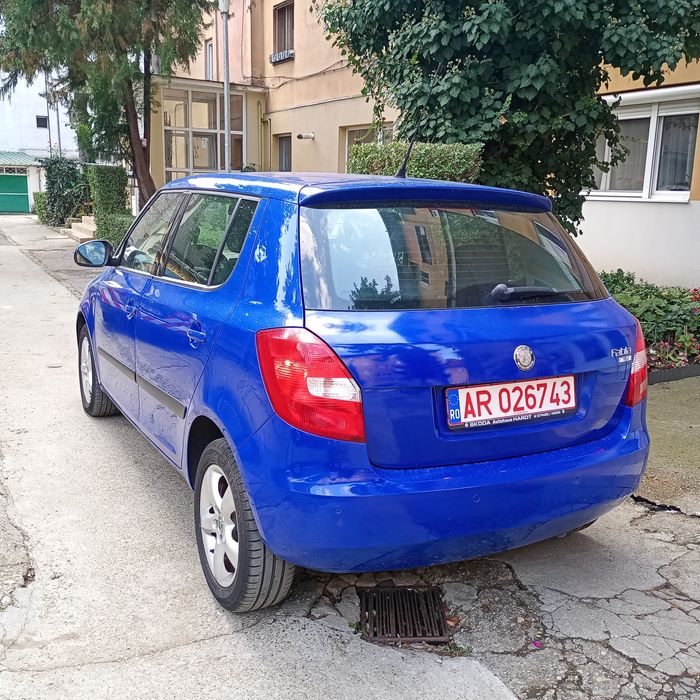 Vând Skoda Fabia
