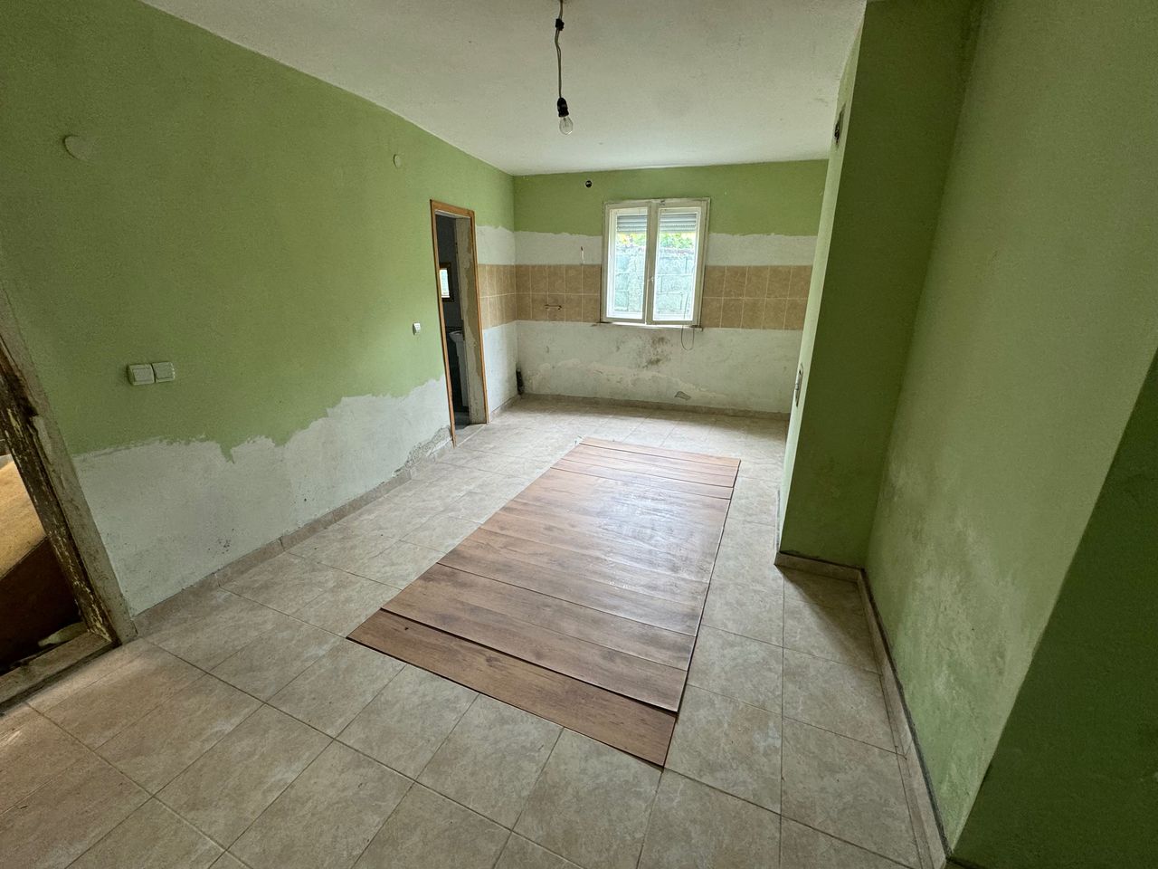 Продава се Къща в Видин, Нов път - 56 кв.м за 1072 €/кв.м - Снимка #1