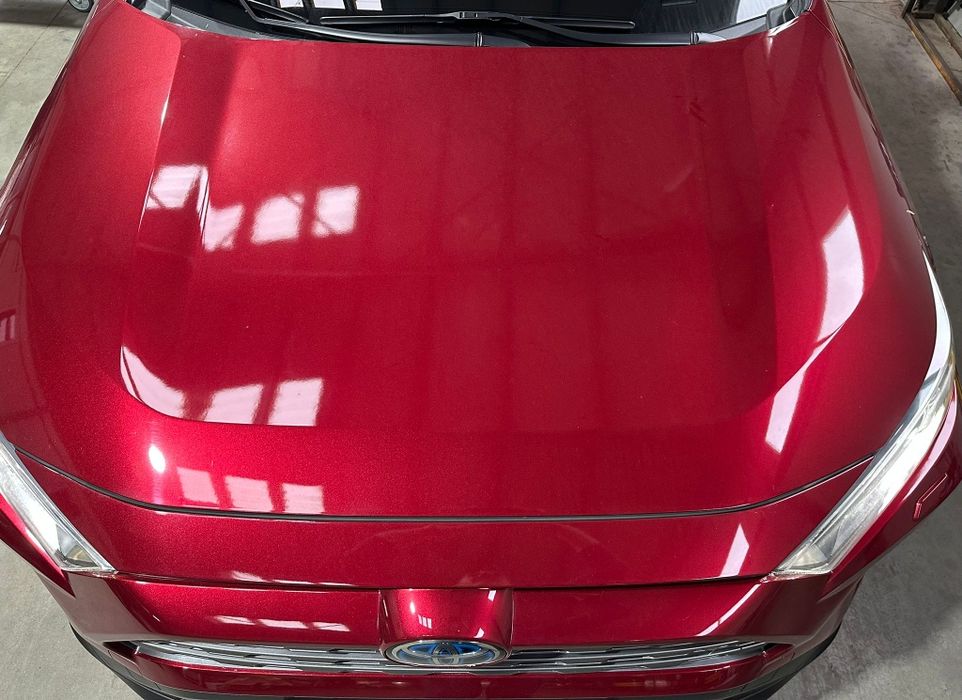 Capotă toyota rav 4 hybrid.
