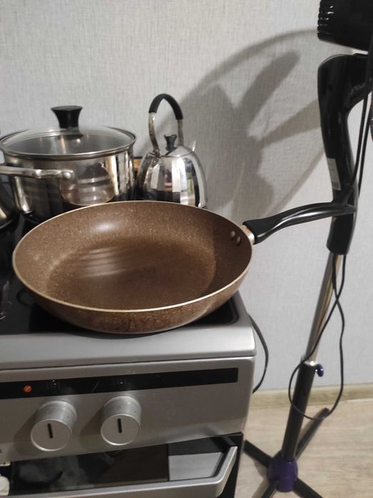 Продам сковороду