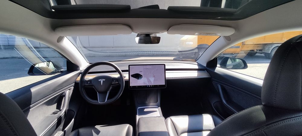 Tesla Model 3 2021 baterie noua pompa de căldură