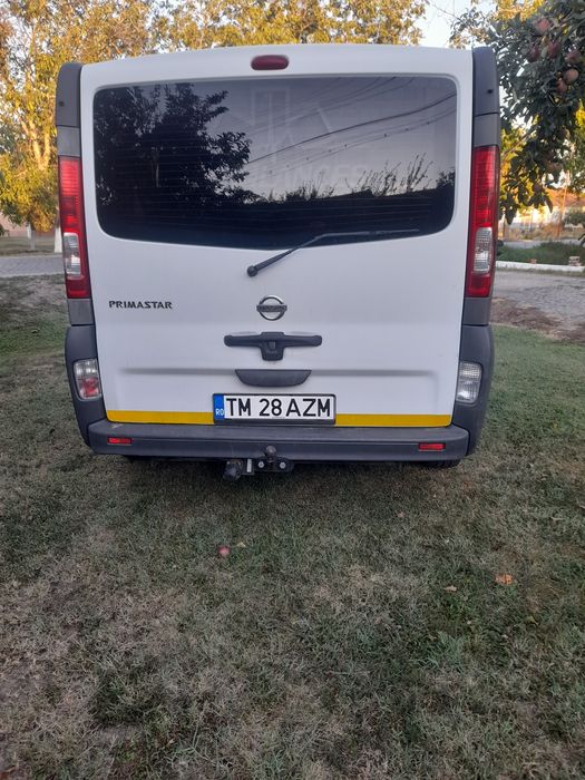 Vând Nissan Primastar Renault Trafic 2.0Diesel 9locuri recent înmatric