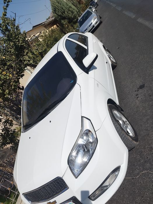 Нексия 3, автомат, наварот,