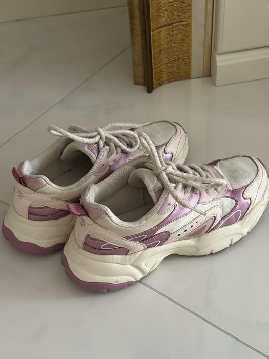 Спортни обувки Zara