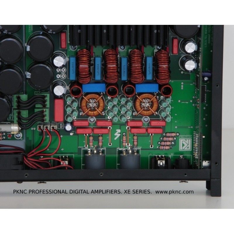 Vând Amplificator PKN XE2500 2x1300W  schimb cu 2 buc 18Sound 12ND610