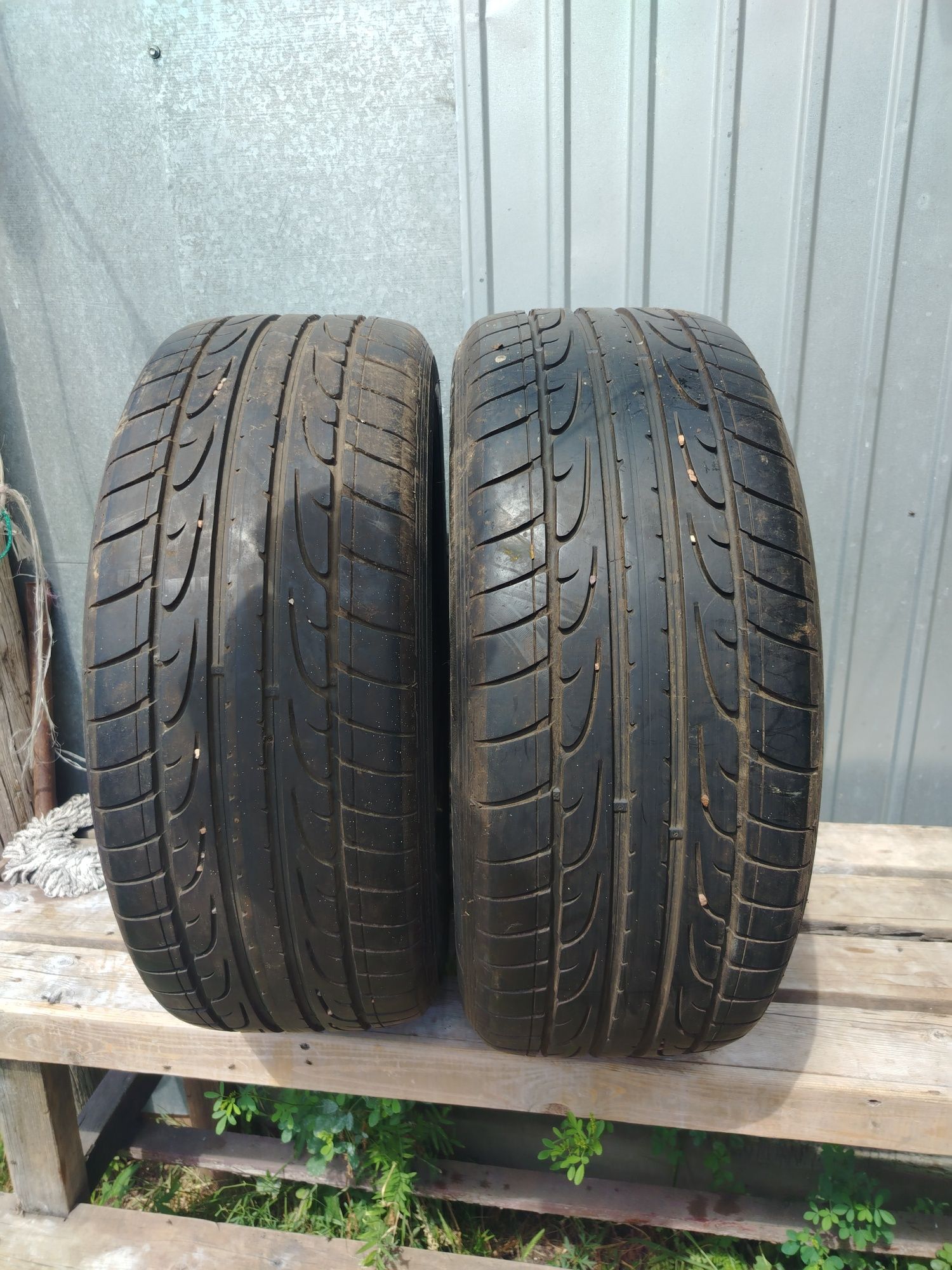 Продам Шины235/50R19