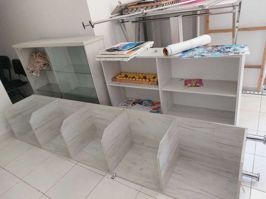 O'quv markaz va ofislar uchun parta/stol + stullar