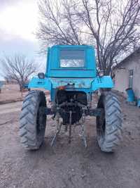 Traktor MTZ 80  sotiladi  srochno pul kerak