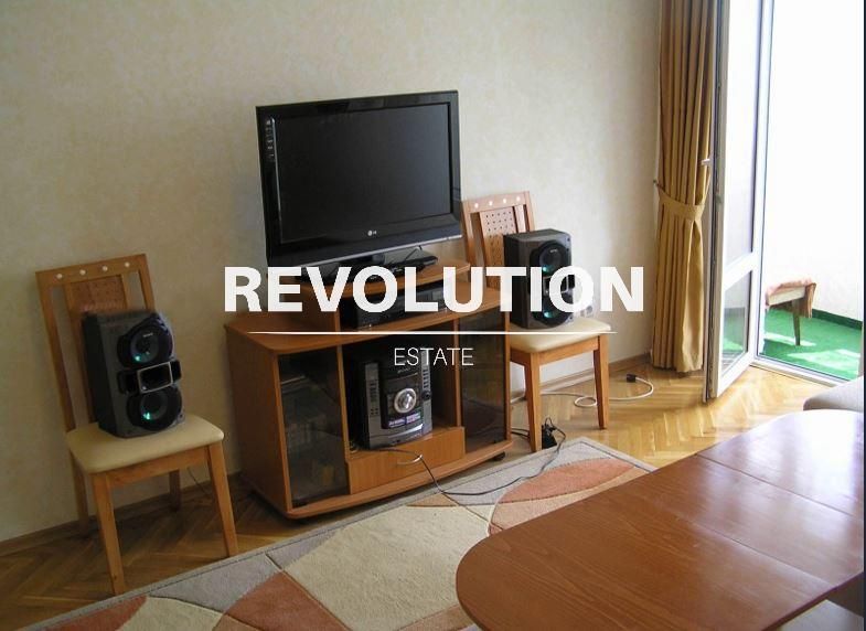 Продава се Тристаен апартамент в Варна, Левски - 83 кв.м за 1808 €/кв.м - Снимка #7