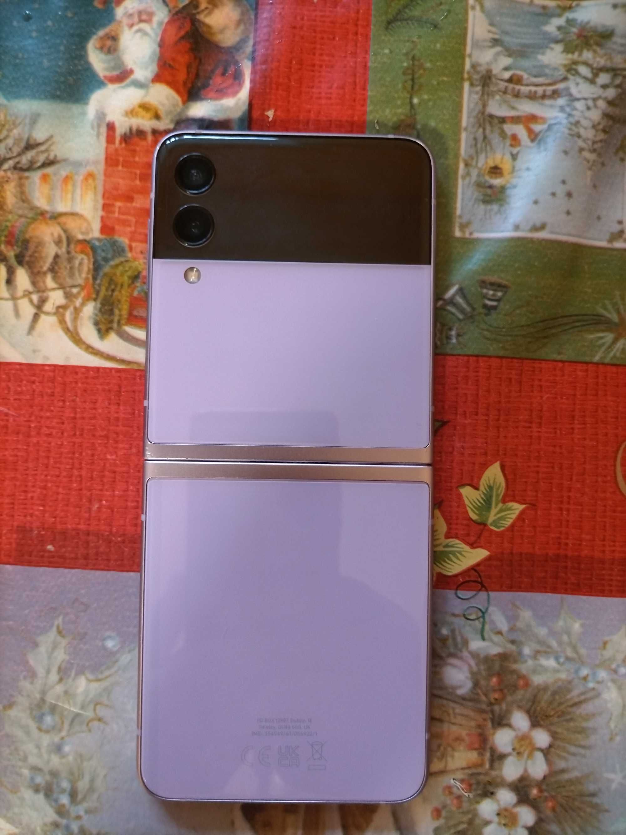 Продавам samsung Galaxy Z Flip3 5G