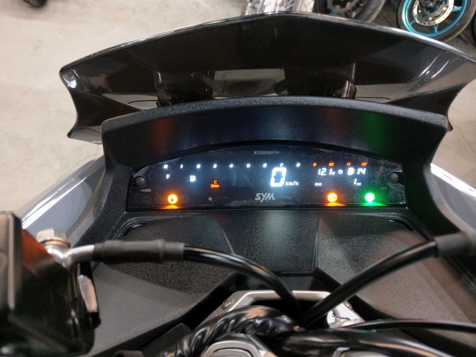 Scuter SYM JetX 125ABS nou se conduce cu B125 livrare din stoc ESTBIKE