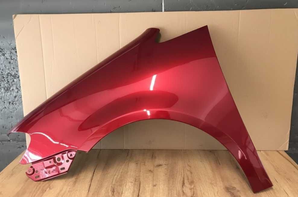 Aripa Fata Stanga VW Touran An 2007-2014 (LY3D (Rosu))