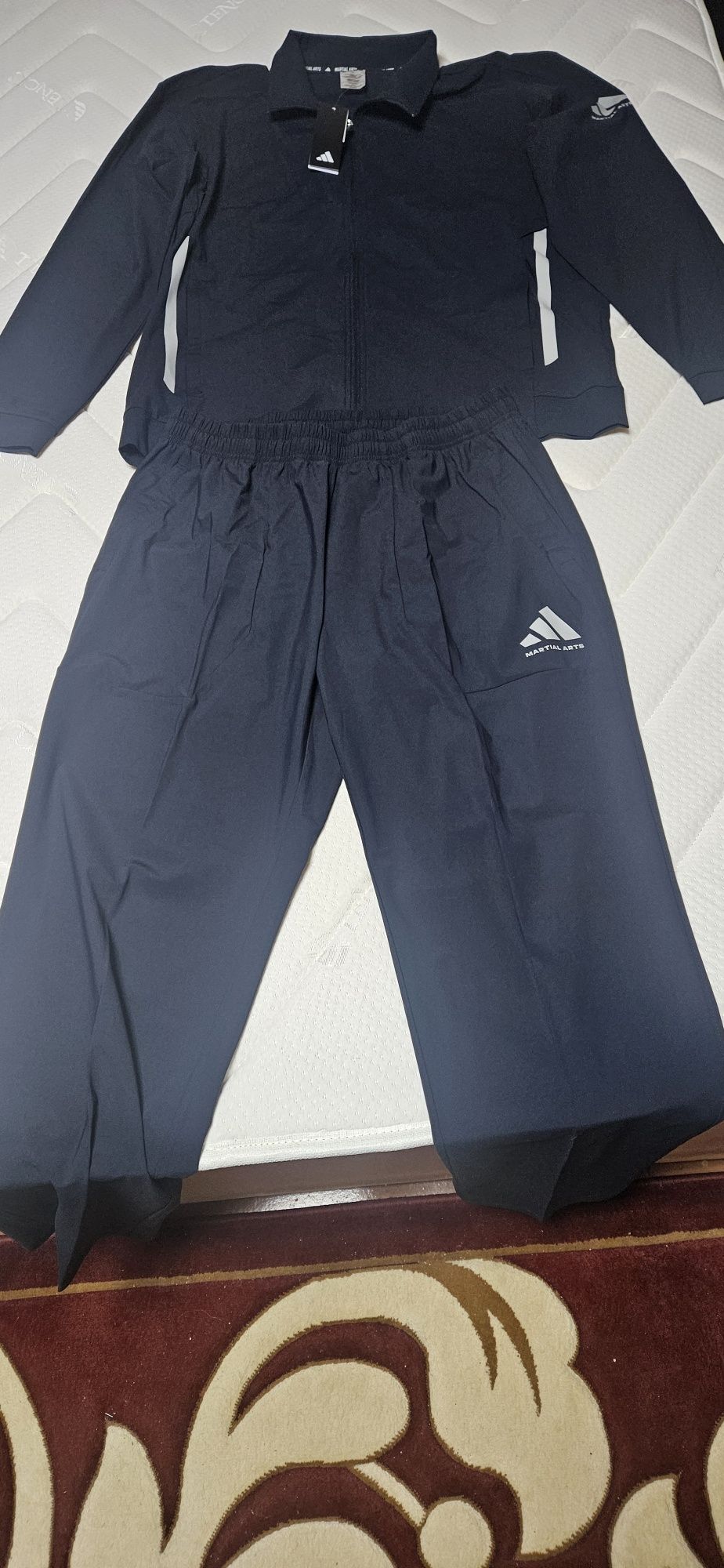 Спортивный костюм.