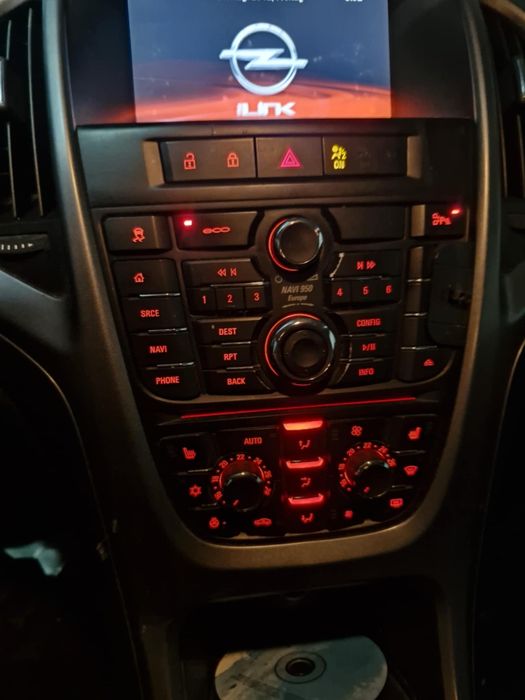 Vând sau schimb Opel Astra J din 2014 1.6 diesel eco-tec