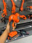 Аккумуляторный кусторез Black & Decker 18В BCSS18D1-QW