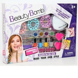 Голям детски Комплект за грижа за ноктите Beauty Bomb с печка за нокти