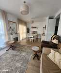 Apartament 3 camere decomandat, 2 bai, gradina 155 mp, parcare, Zona C