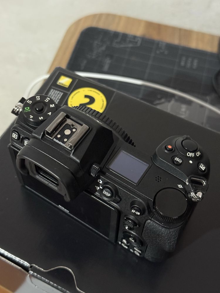 Nikon Z6 II Body – cutie și accesorii originale + Grip Patona NOU
