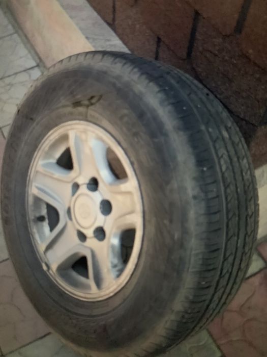 Б/у диски с резиной и колодкой на Митсубиси Роджером