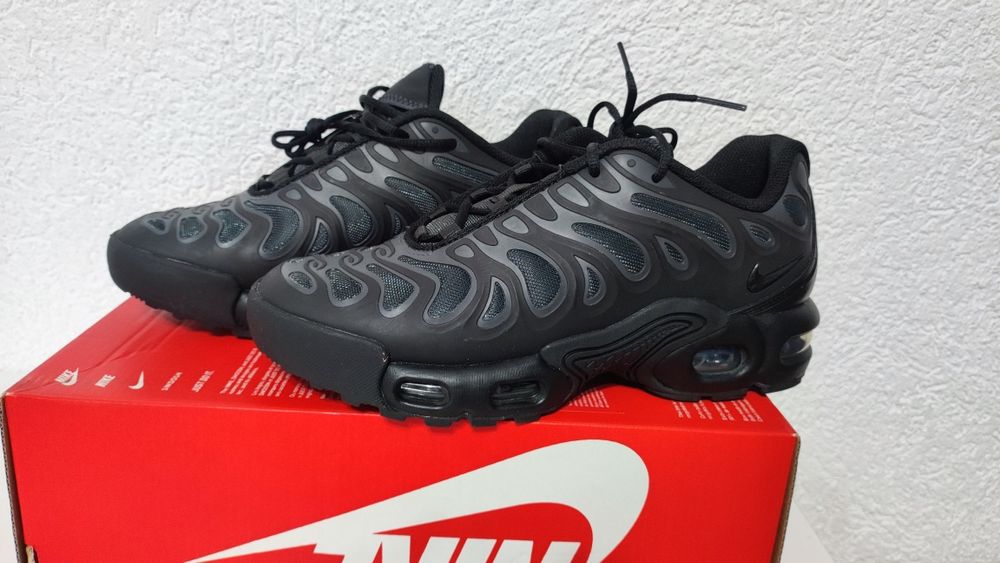 Оригинални маратонки Nike tn