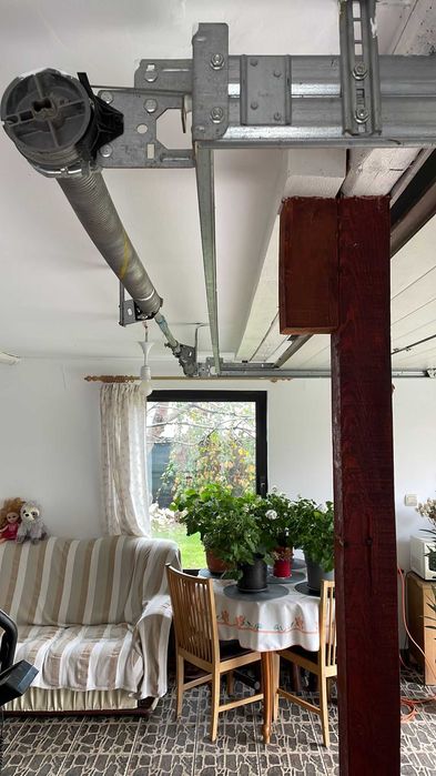 Usa pentru garaj izolata de 4 cm