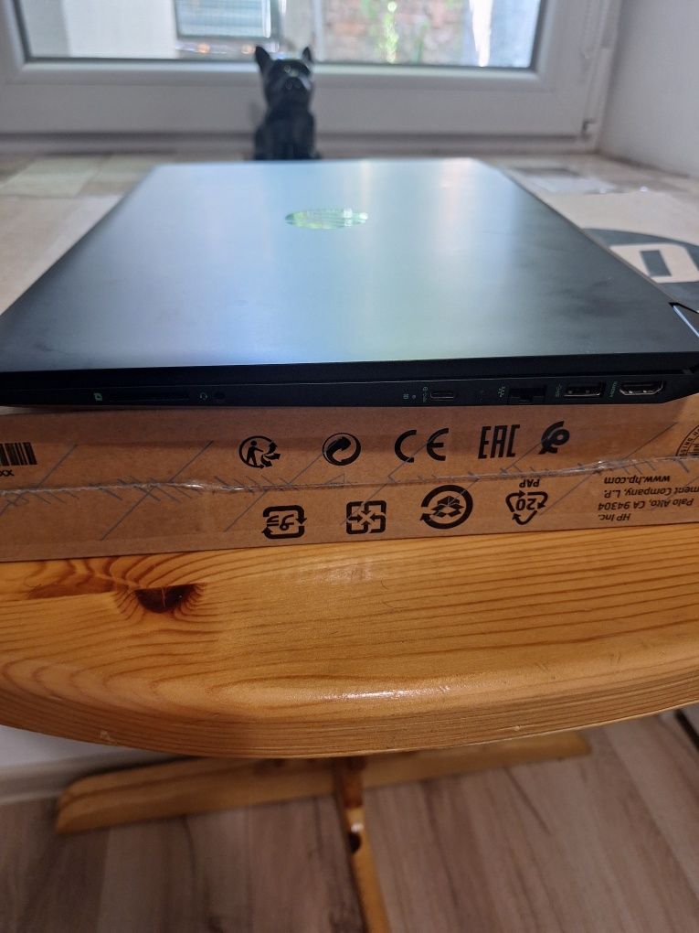 Hp pavilion (на части)