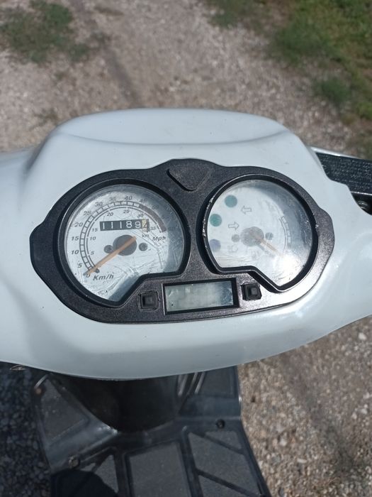 Vand Scuter Keeway RY8