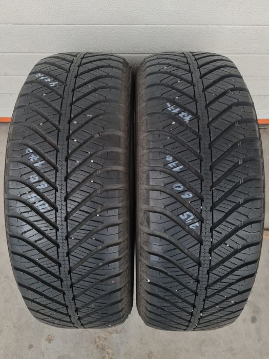 Всвсезонни гуми 2 броя GOODYEAR Vector4Seasons 215 60 R17 дот 4717