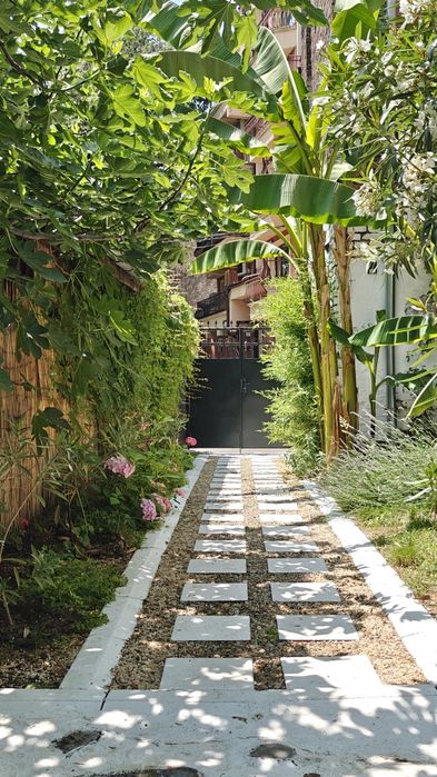 Етаж от къща в центъра