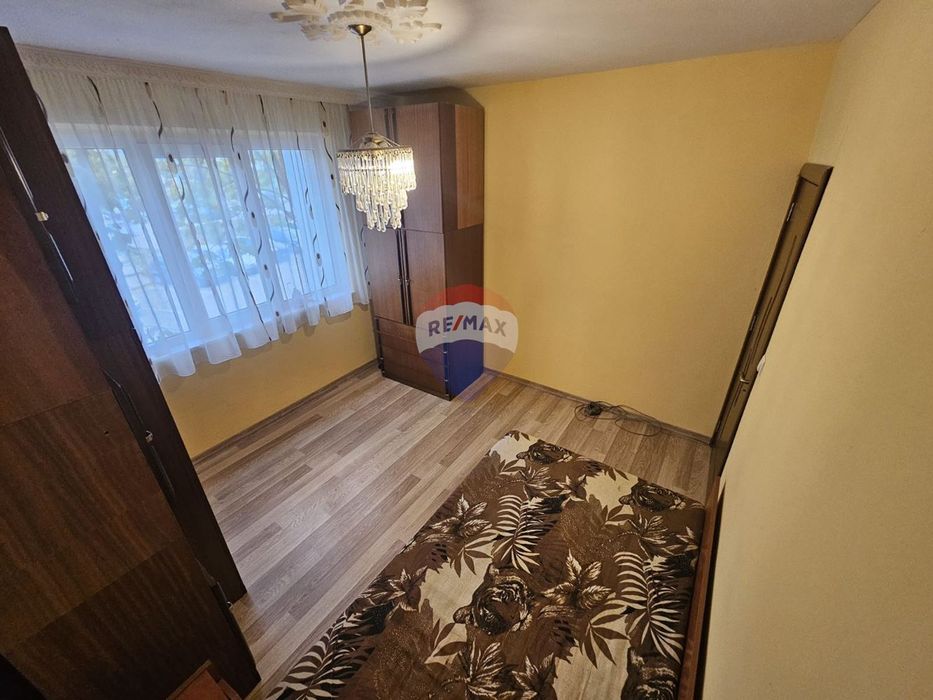 Дава се под наем Тристаен апартамент в Варна, Възраждане 1 - 95 кв.м за 433.5 € - Снимка #12