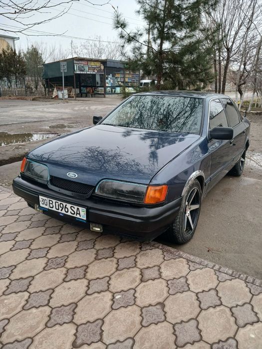 Ford scorpio sotiladi