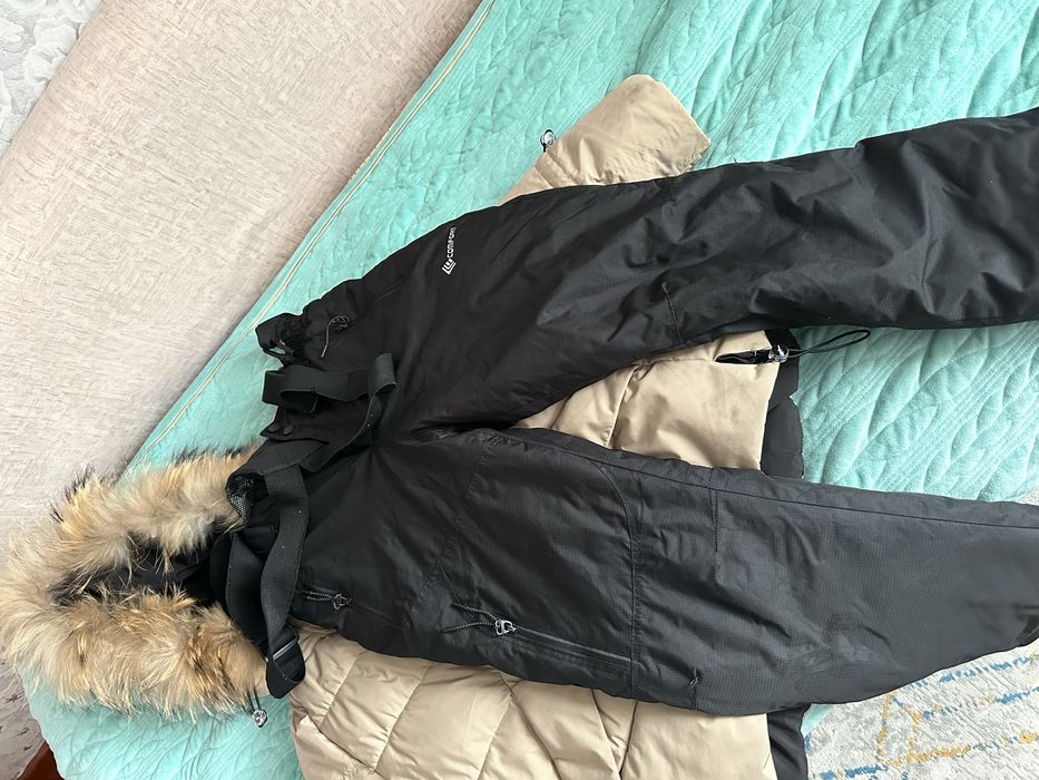 Продам зимнюю куртку и штаны.