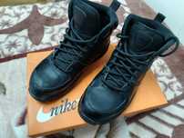 Nike ghete tineri