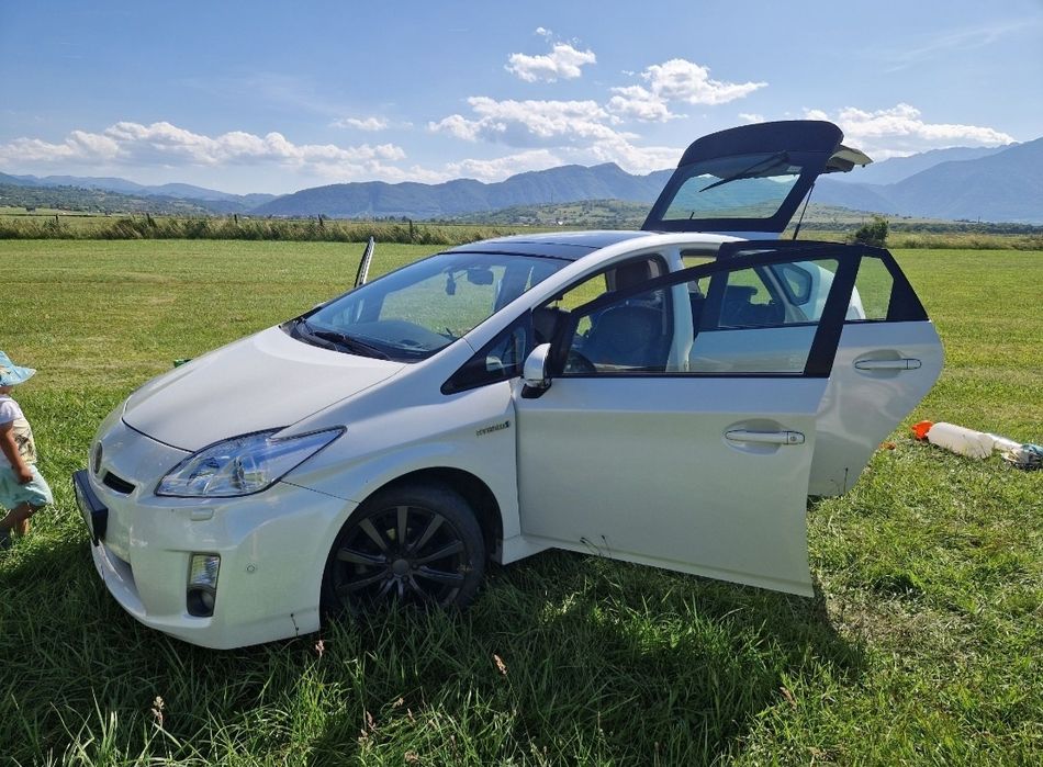 Toyota prius 2010