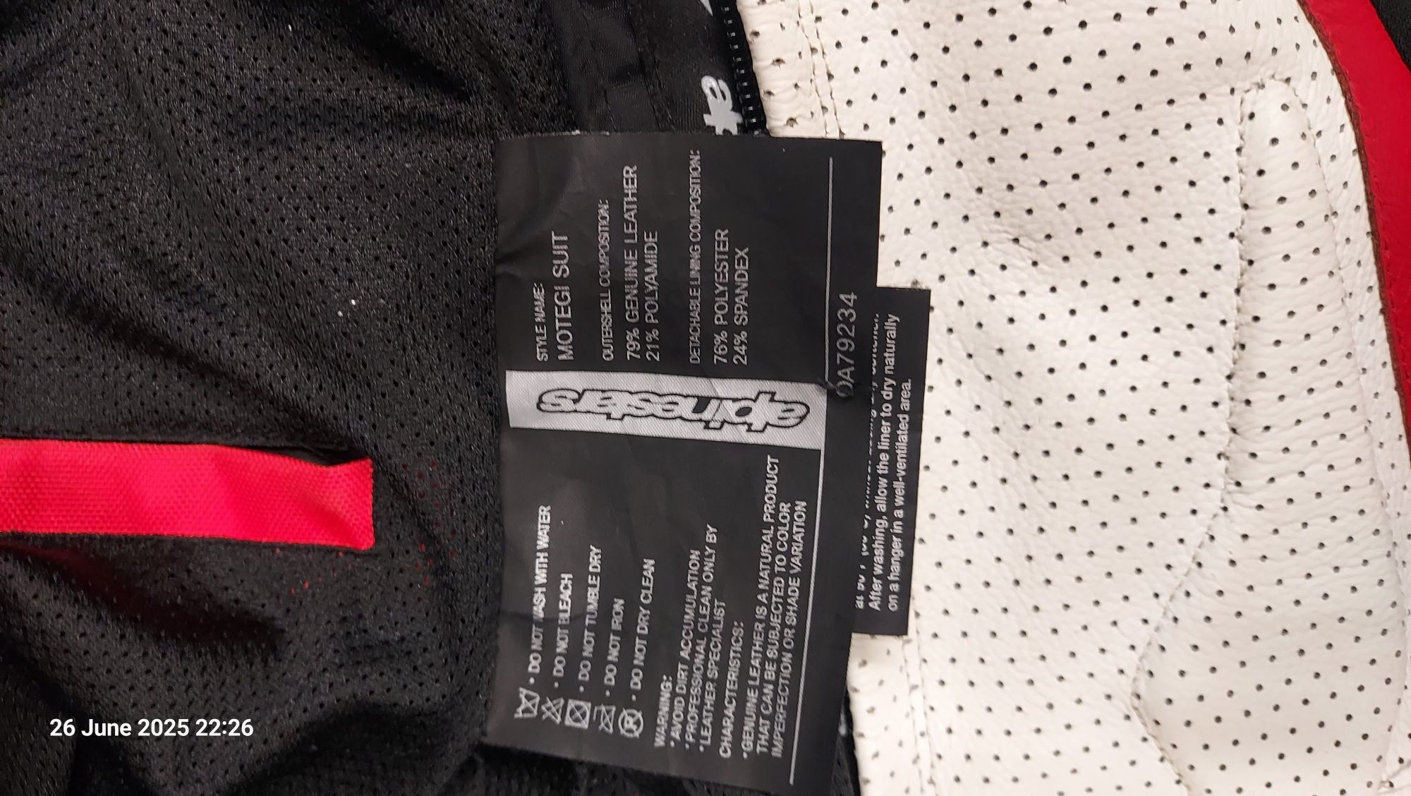 Кожени мото екипи Alpinestars цял и от две части, размер 54 и 50.