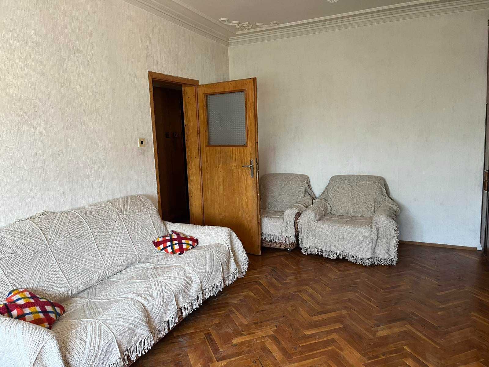 Продава се:Тухлен апартамент 120 кв.м., две спални, гараж,  гр. Хисаря