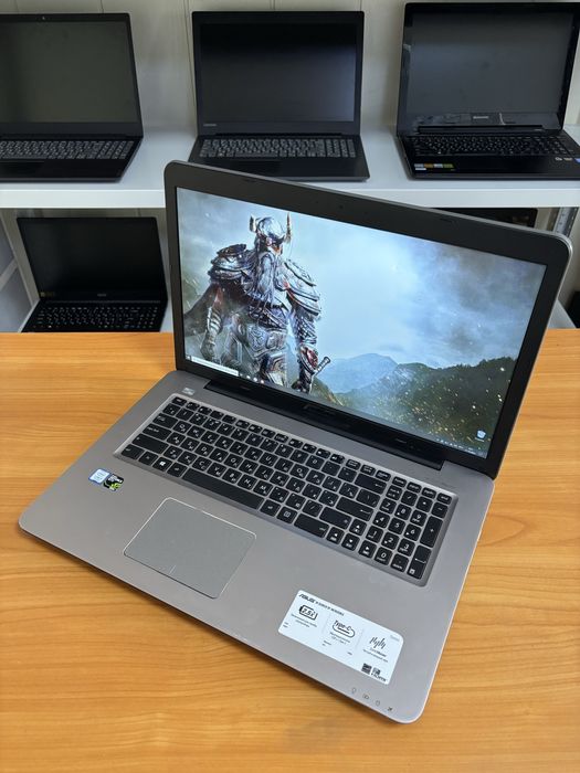 Ноутбук ASUS X756U