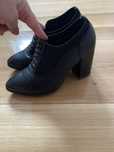 Pantofi botine toc patrat nr 38