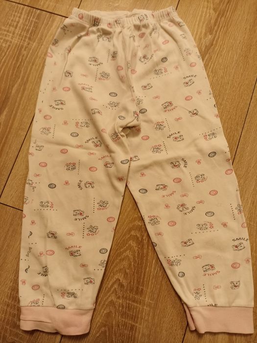 Pijama fetițe  mărime 4-5 ani