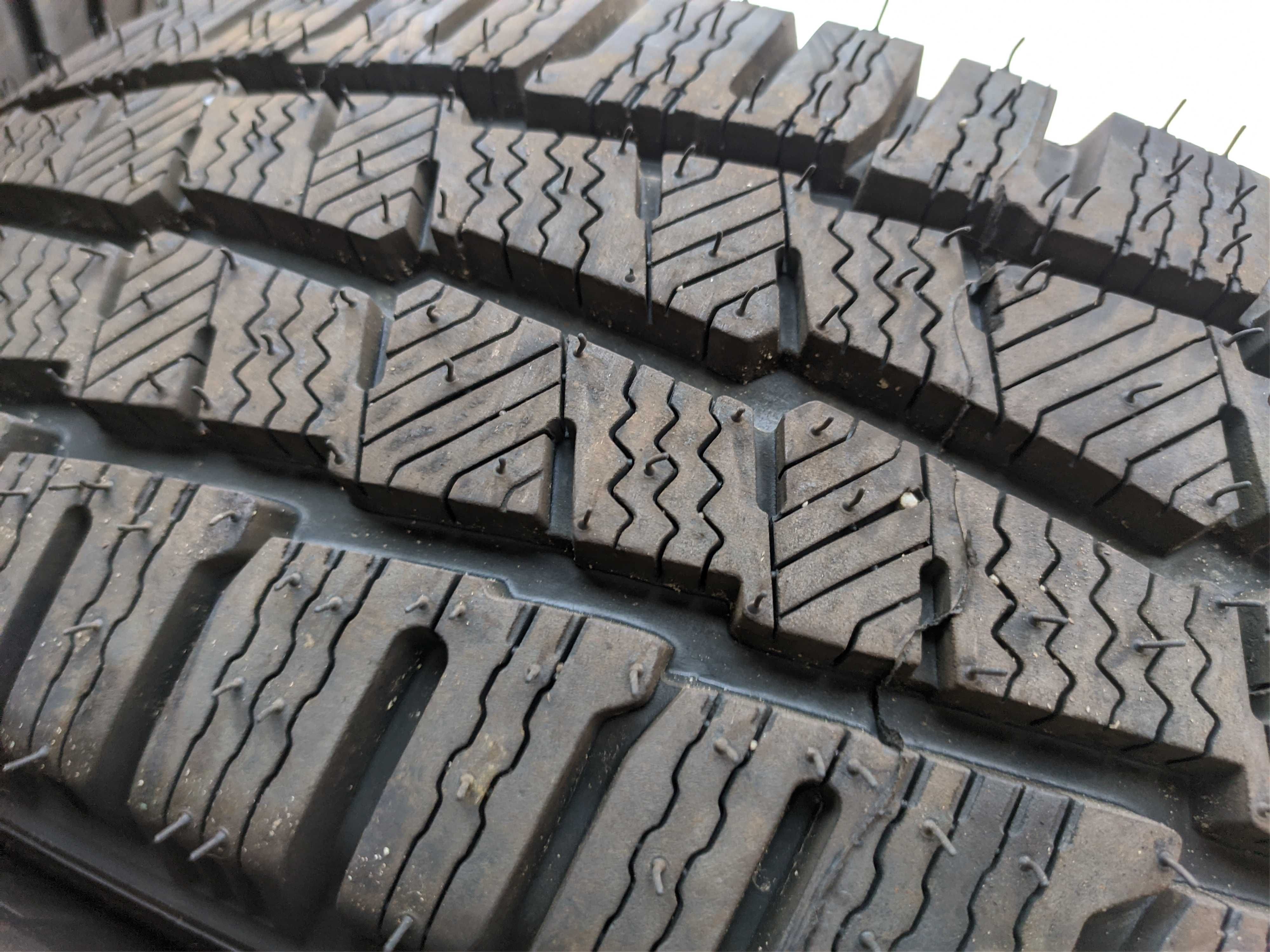 4бр Нови Демо зимни гуми 205 75 16 С - Michelin