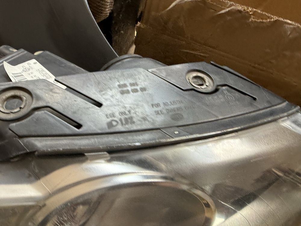 Продавам фарове passat b6