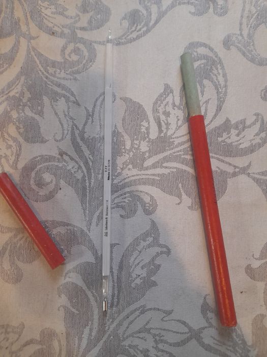 Термометър живачен 100 градуса и Рамки за очила със стъкла