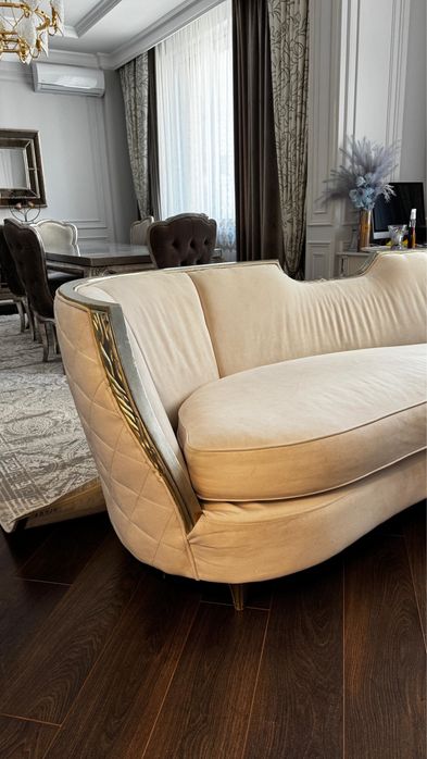 Продается диван производство Италия