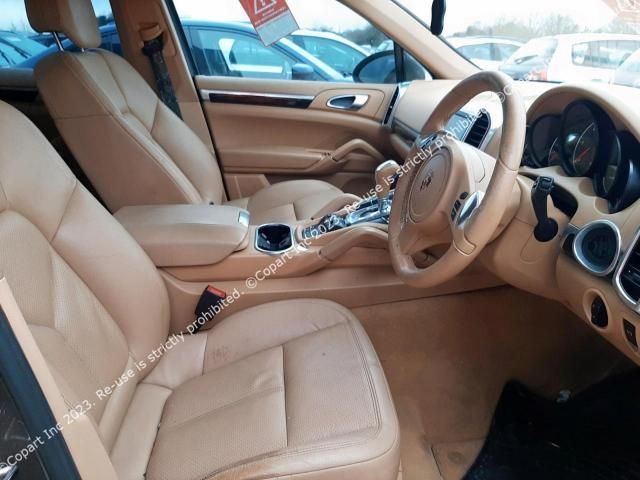 Dezmembrez Porsche Cayenne 958 [2010 - 2014] Crossover Diesel 3.0 Tiptronic AWD (245 hp)