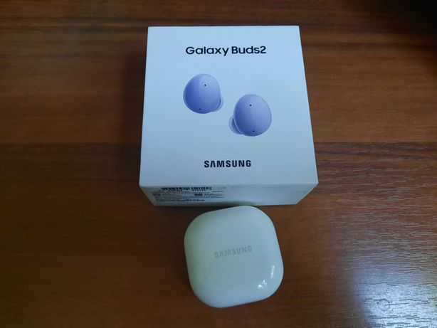 Продаю кейс от наушников Samsung Galaxy Buds2 фиолетового цвета